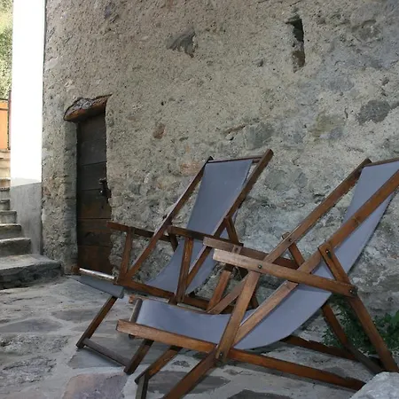 Casa Bucaneve & Ciclamino Lägenhet Gravedona